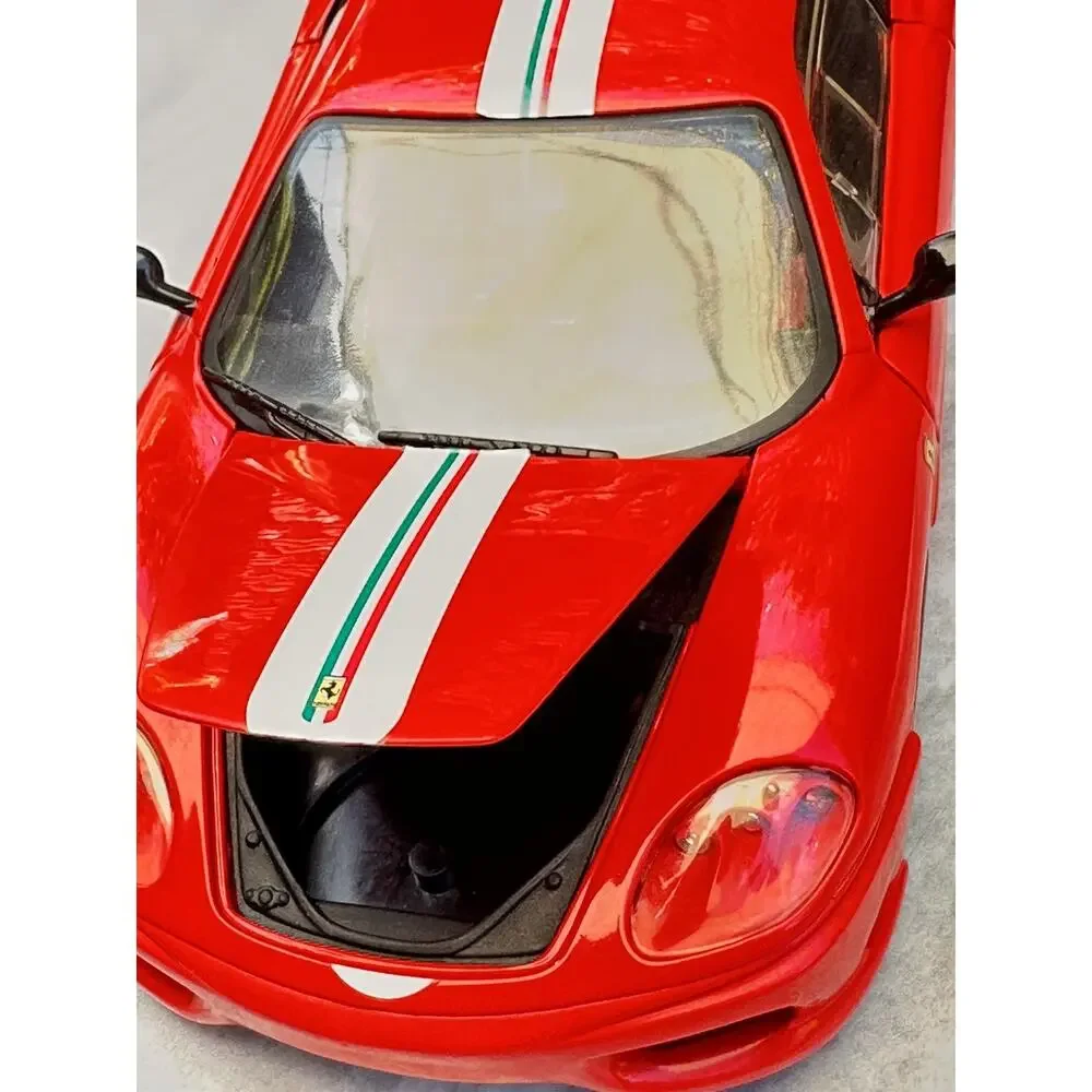 A48 1999 Hot Wheels 1/18 Scale Die Cast Model Ferrari 360 Modena - Red